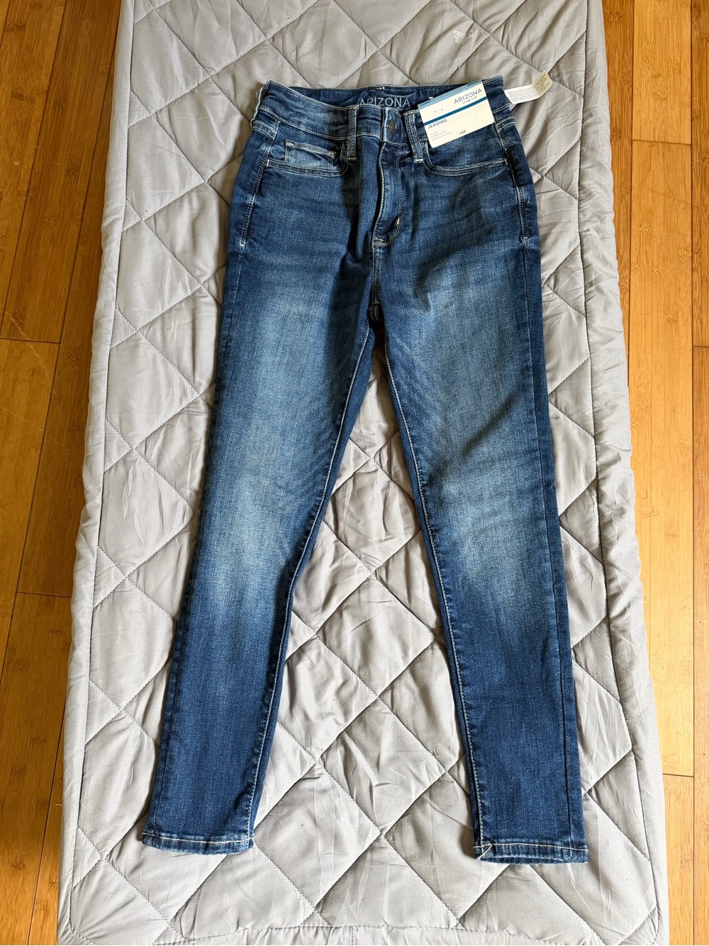 NWT Arizona Jean Co. Hi-Rise Jeggings - Size 3 Short (Dark Wash)